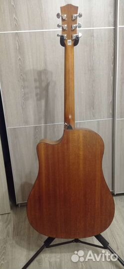 Акустическая гитара