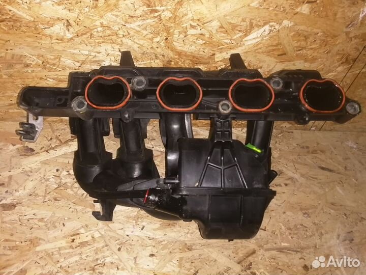 Коллектор впускной ford focus 2 1.6 бензин 100 лс