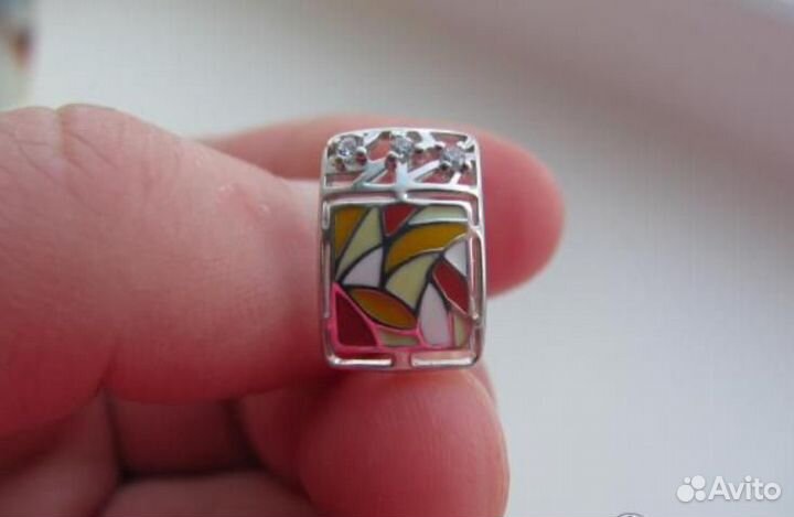 Серьга серебряная с эмалью
