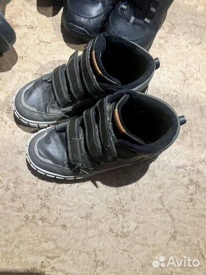 Детские ботинки