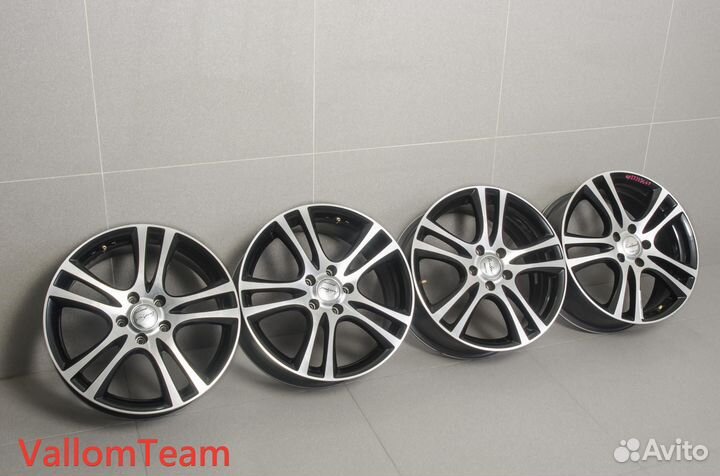 Лот UP27237647 Фирменные 18-е диски manaray