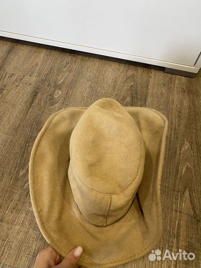 Шляпа, парик, маска