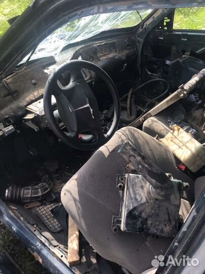 В разборе Лада Приора