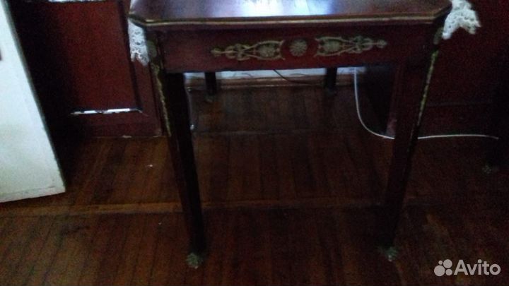 Старинная мебель