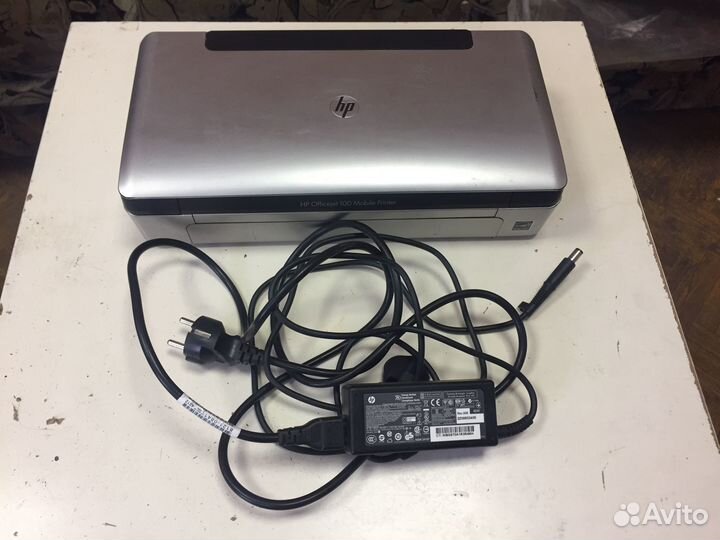 Мобильный принтер HP Officejet 100