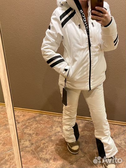 Горнолыжные костюмы женские