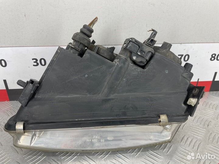 Фара передняя для Volkswagen Passat 5 3B0941018R