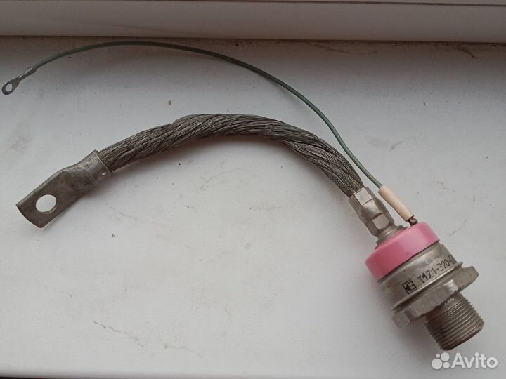 Тиристор т171-320-12