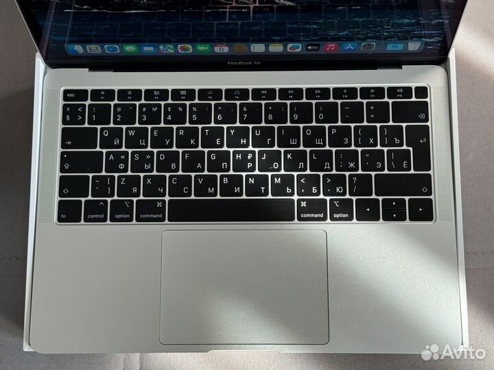 Macbook Air 13 2019 8/256gb В Идеале