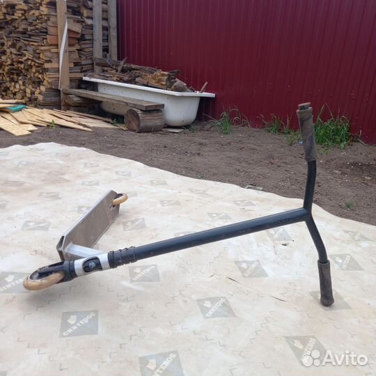 Трюковой самокат