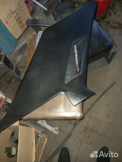 Накладки задних стоек Mercedes W124