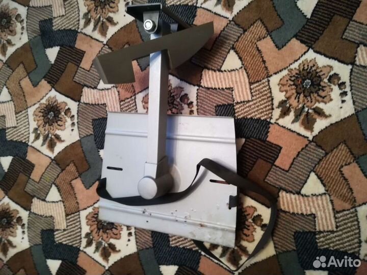 Кронштейн для телевизора