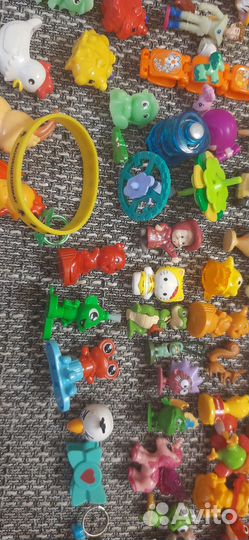 Пакет мелких игрушек киндер sweet box zoobles