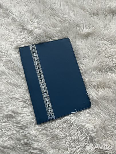 Универсалльный чехол для планшета