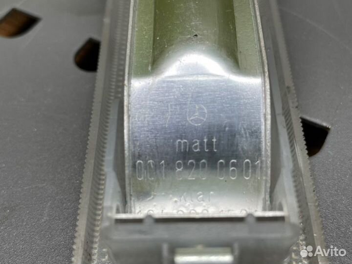 Плафон Mercedes-Benz E-Class W124 M111 2.0 1995