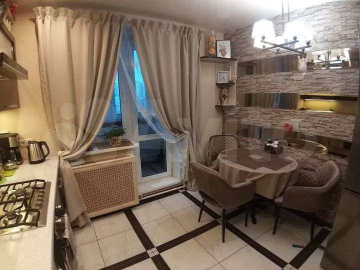 4-к. квартира, 81,6 м², 5/5 эт.