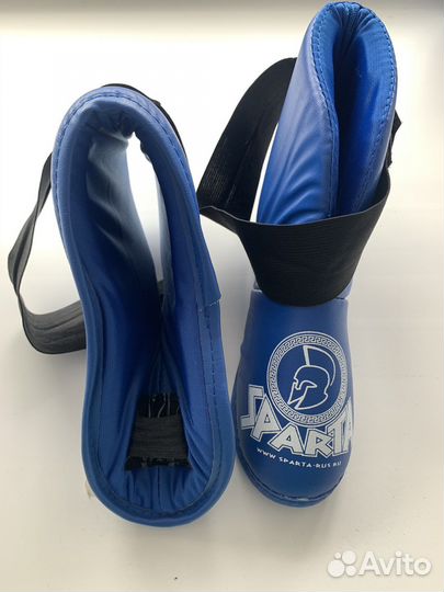 Шлем, перчатки, футы для тхеквондо