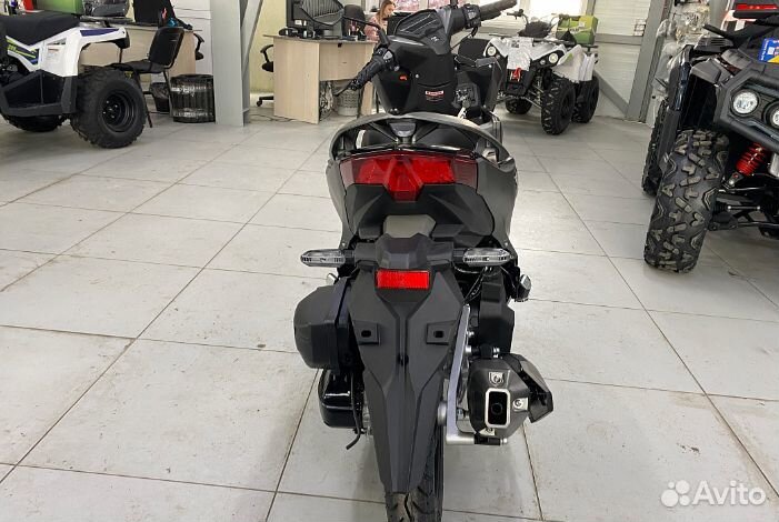 Скутер X-motors Inferno - 200cc - Honda Click