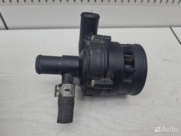 Помпа электрическая Mercedes E-Class W212 651.924