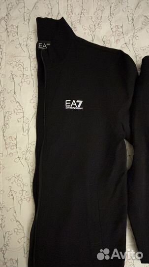 Спортивный мужской костюм armani