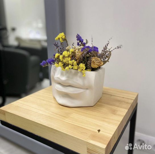 Кашпо гипс Губы