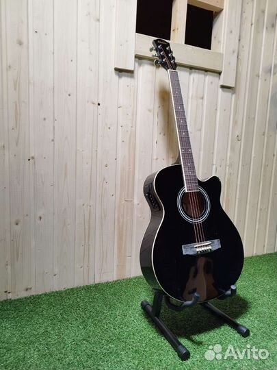 Электроакустическая гитара
