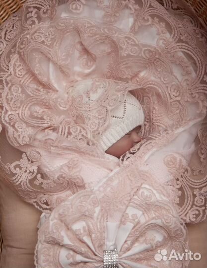 Уголок и бант на выписку