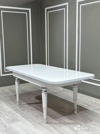 Стол и стулья от производителя. В наличии