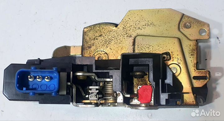 Замок двери задней левой BMW E36