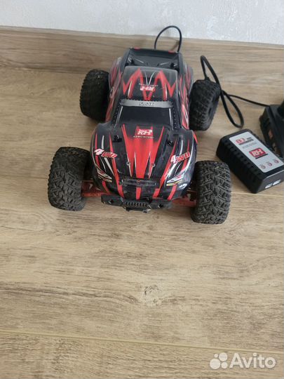 Машина на радиоуправлении jeep