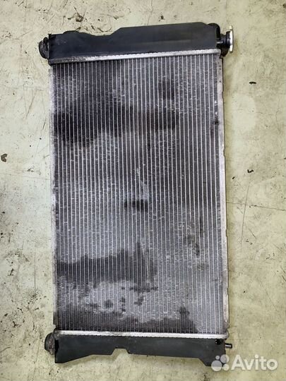 Радиатор охлаждения 16400-0H181 Toyota Avensis AZT