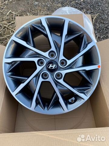 Оригинальные диски R17 на Hyundai Elantra