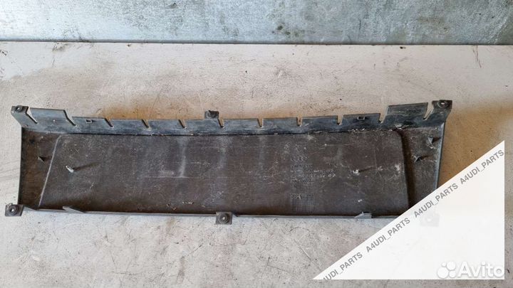 Рамка для номера Audi A4 B7 (S4,RS4) 8E0807285