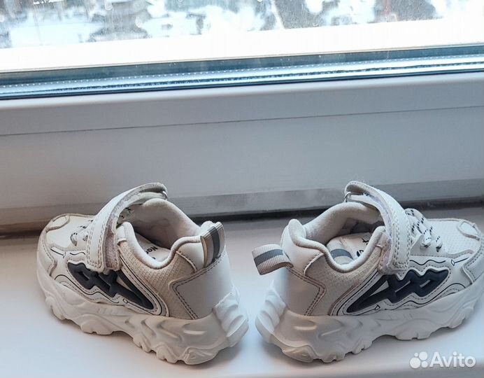 Кроссовки детские на мальчика