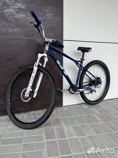 Custom на раме GT Aggressor Expert 2021 29