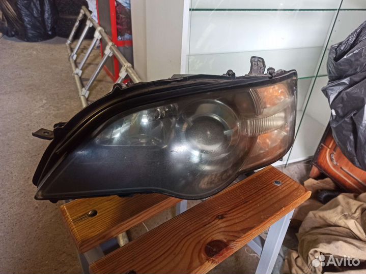 Фара Subaru Legacy