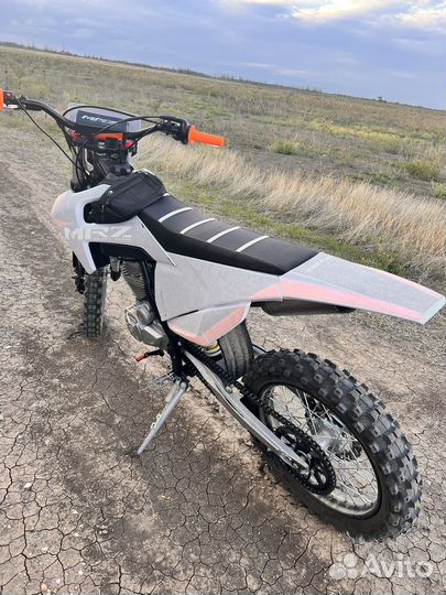 Продам эндуро 300