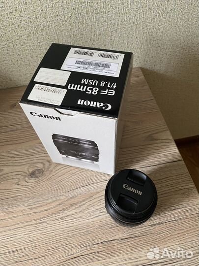 Объектив canon 85 mm 1 8