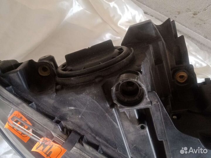 Фара правая на Мерседес ML-166