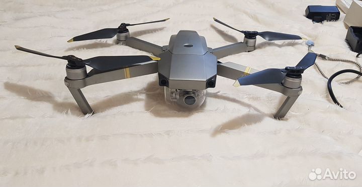 Квадрокоптер дрон с камерой