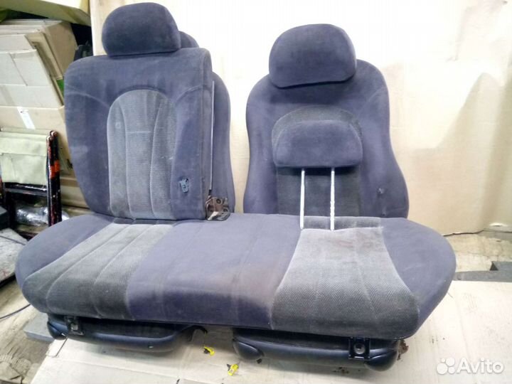 Сидения Ford Escort