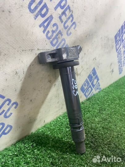 Катушка зажигания Toyota Mark X седан 2.5 4GR 2009