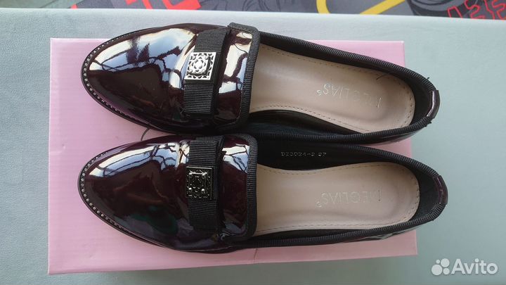 Школьные лакированные туфли на девочку