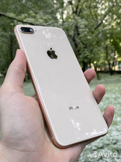 iPhone 8 Plus, 64 ГБ