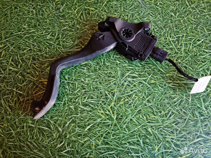 Педаль газа Ситроен С3 2005г