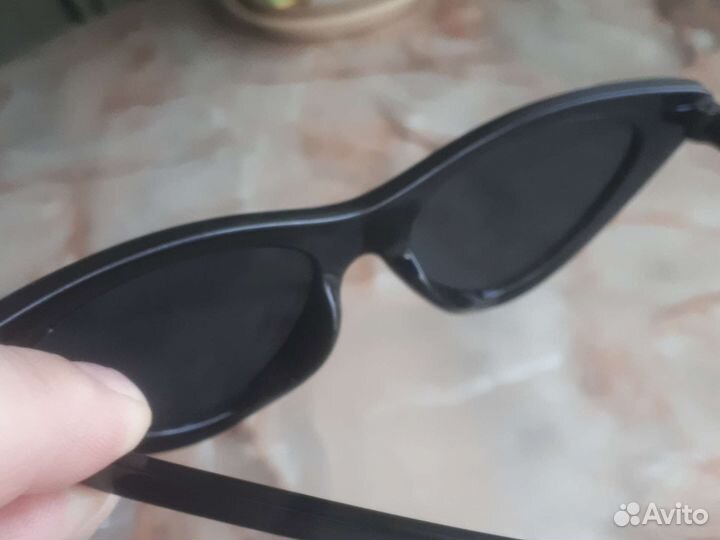 Очки черные кошачий глаз