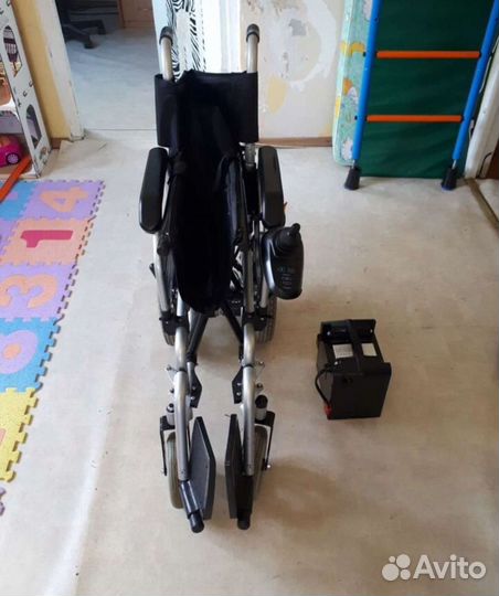 Инвалидная коляска с электроприводом