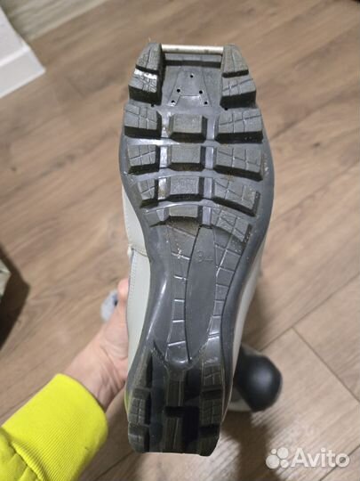 Лыжные ботинки детские 34 размер