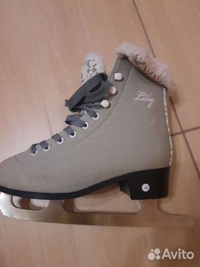 Коньки женские 36 размер