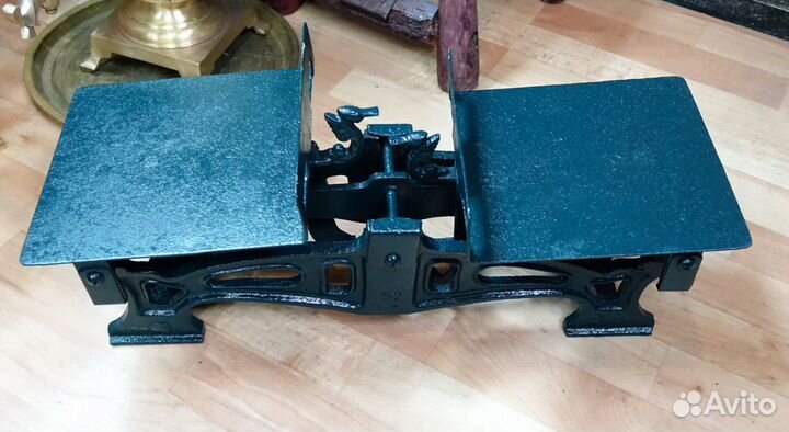 Весы напольные старые